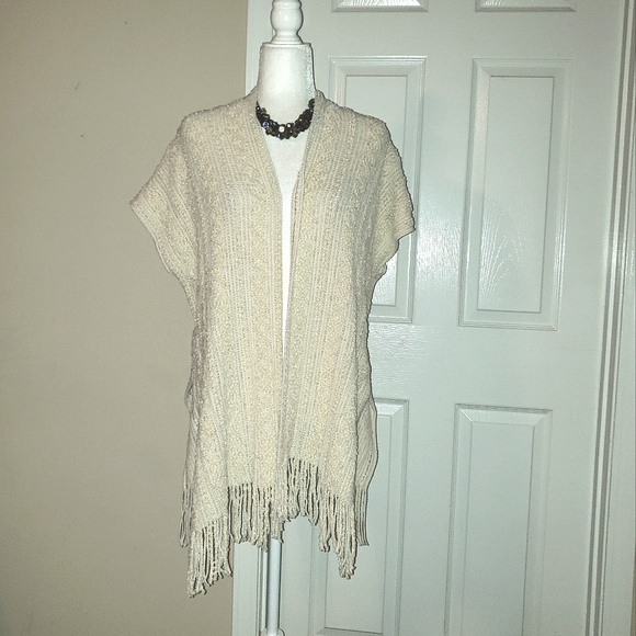 Beautiful Ruana Wrap Couture Gems One Size Cream - Picture 12 of 13